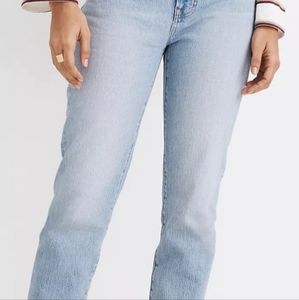 Madewell  the perfect summer jean in a light wash.